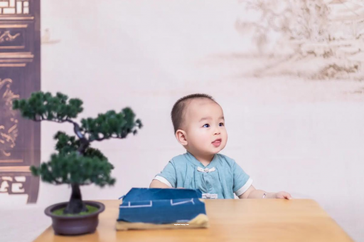 怀化宝宝眼屎多是什么原因 怀化宝宝眼屎多是什么原因